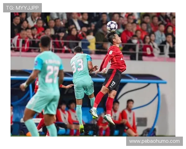 阿里瓦斯远射中柱 广岛柔佛新山半场战平